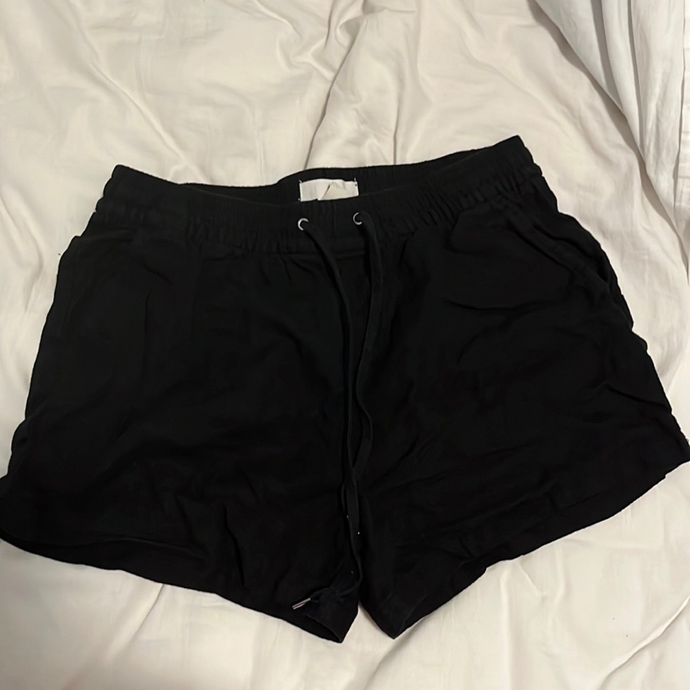 Black H&M linen shorts. Size 4